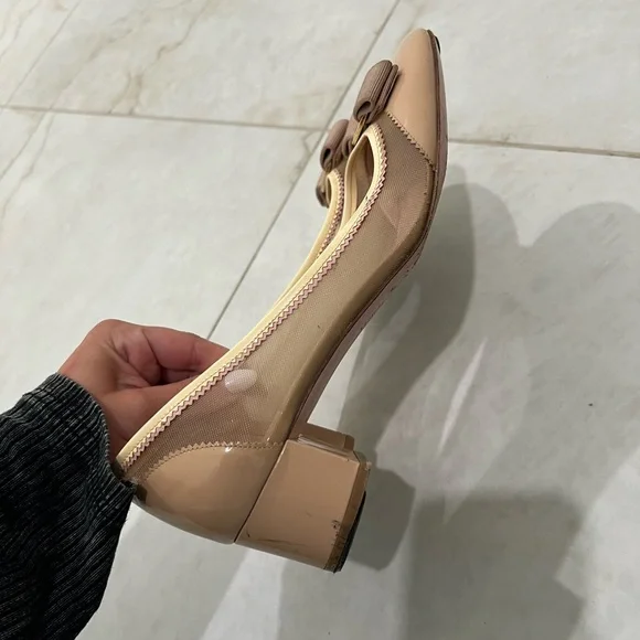 Salvatore Ferragamo Nude Patent Leather and Mesh Vera Bow Block Heels Size 10 US - Picture 3 of 10